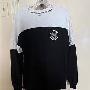 PINK Victoria's Secret Black and White Long Sleeve sweatshirt